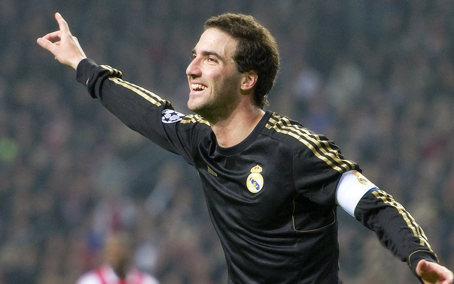 苏炳添发布自传记录奋斗故事，苏炳添励志故事简介